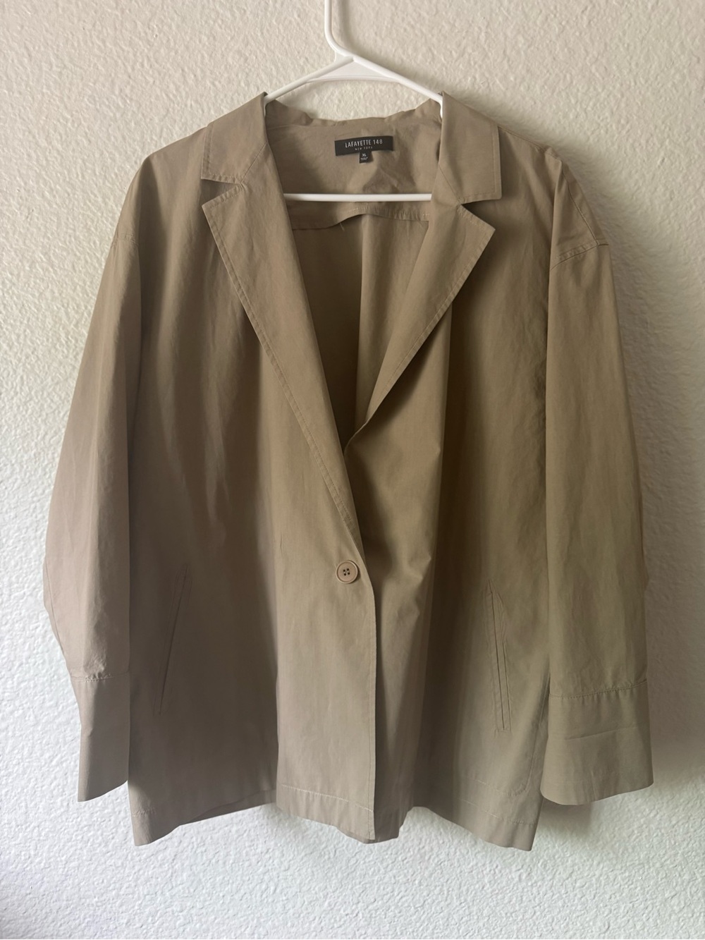 Lafayette 148 New York Taupe Single-Button Notch Lapel Blazer